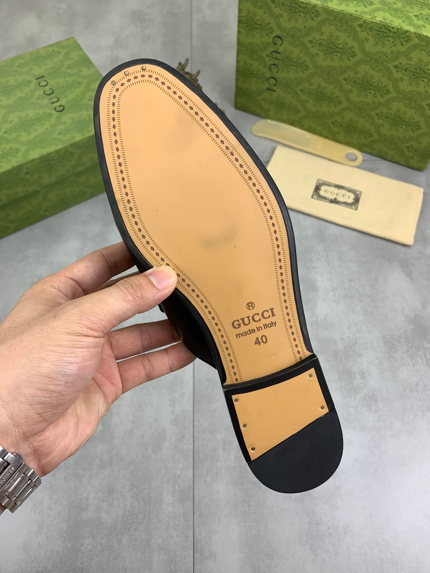 Men's Men's Shoes💰P480💰【New Style】Water-dyed Niuli High Quality Gucci half-drag business leather shoes hot selection (Gucci) official website latest Gucci half-drag 🎁 business leather shoes, hot style 💥 simple and elegant style, exclusive for trendy men. Unique official website latest brand original double G embossing Elements 👑 Original Gucci decoration, fashionable and elegant, fabric original calfskin ✅ Fully imported first-layer cowhide lining, official website designated wear-resistant, rubber business outsole, classic model taken at the counter in real life 🎬Number: 38-44 (45 46 customized) 2⃣️colors available